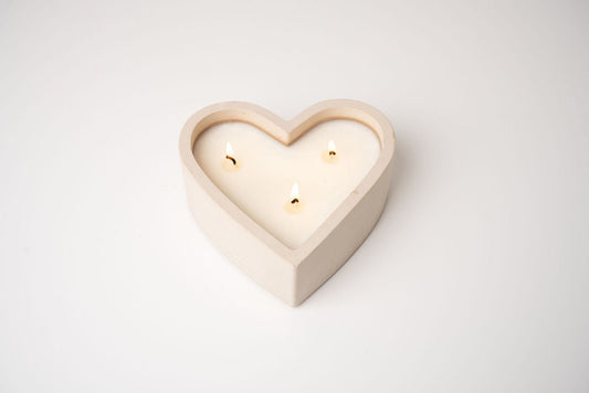 Heart-Shaped Soy Candle - Vanilla Imperfect Victoria Green
