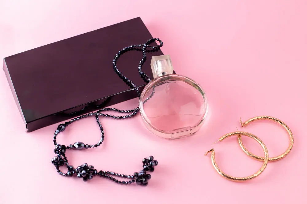 Women-s-Eau-de-Parfum-How-to-Choose-by-Fragrance-Family-Guide The Beauty Store