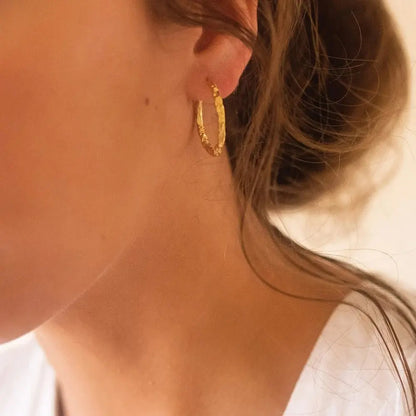 Elk & Bloom 14K Medium Gold Thin Hoop Earrings Elk & Bloom