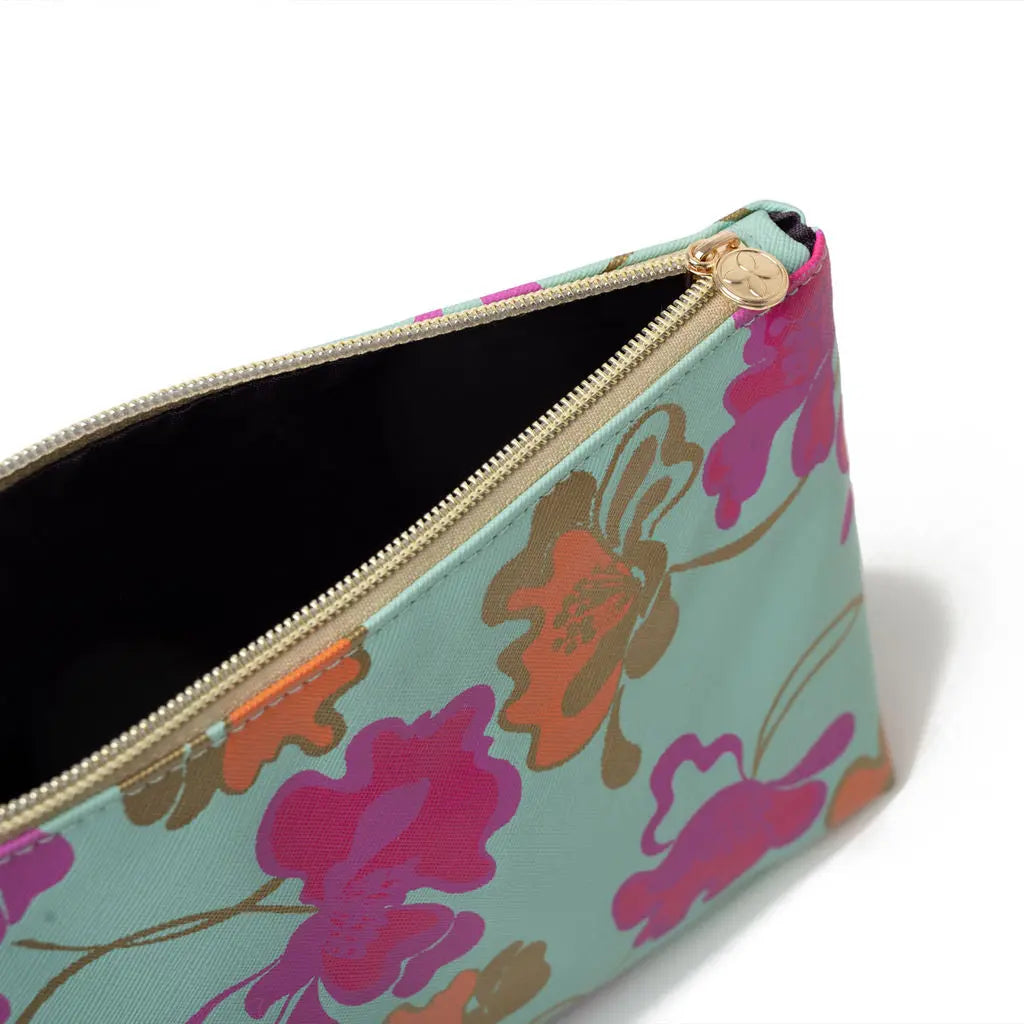Victoria Green 'Mia' Large Makeup Bag in Flowing Floral Victoria Green
