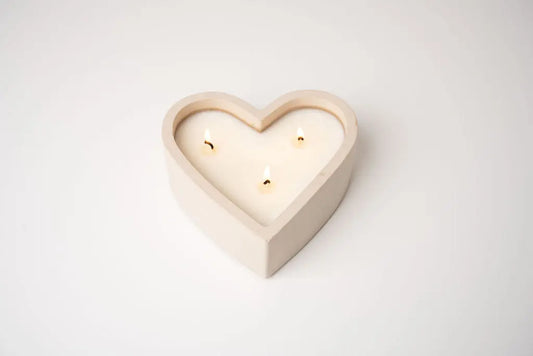 Victoria Green Heart-Shaped Soy Candle - Linen Imperfect Victoria Green