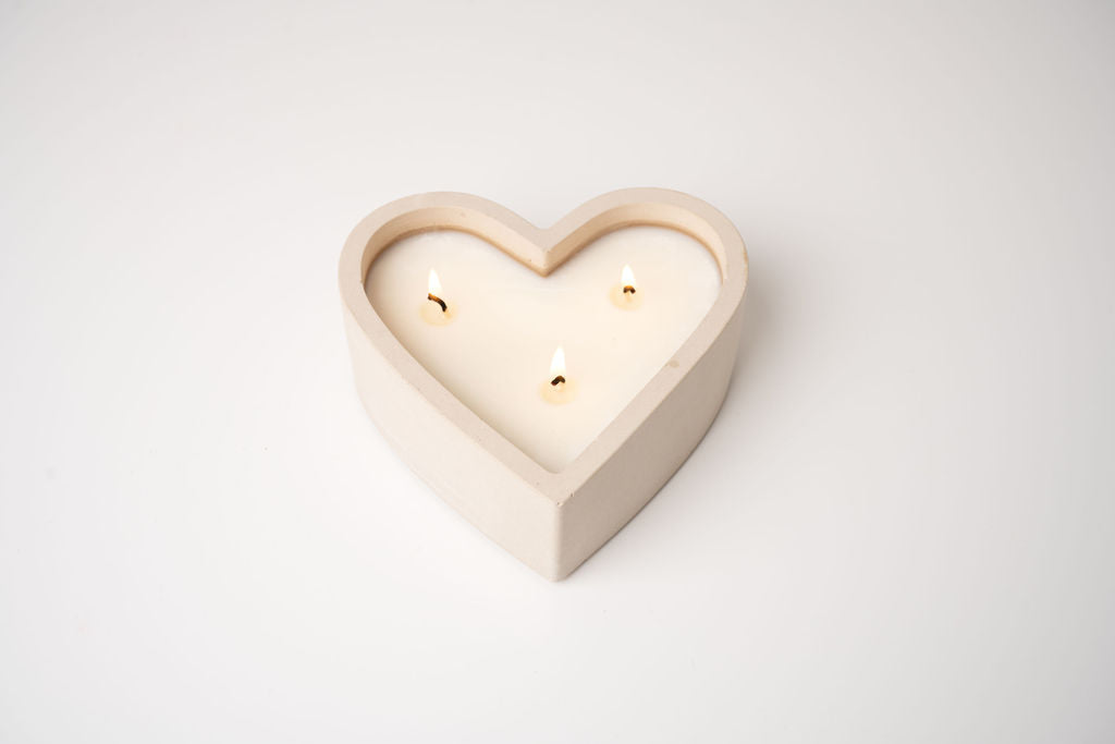 Heart-Shaped Soy Candle - Vanilla Imperfect Victoria Green