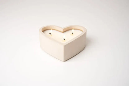 Victoria Green Heart-Shaped Soy Candle - Linen Imperfect Victoria Green