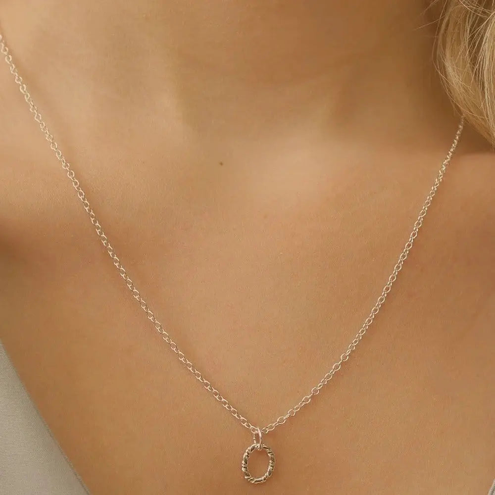Elk & Bloom Dainty Silver Chain Necklace Elk & Bloom