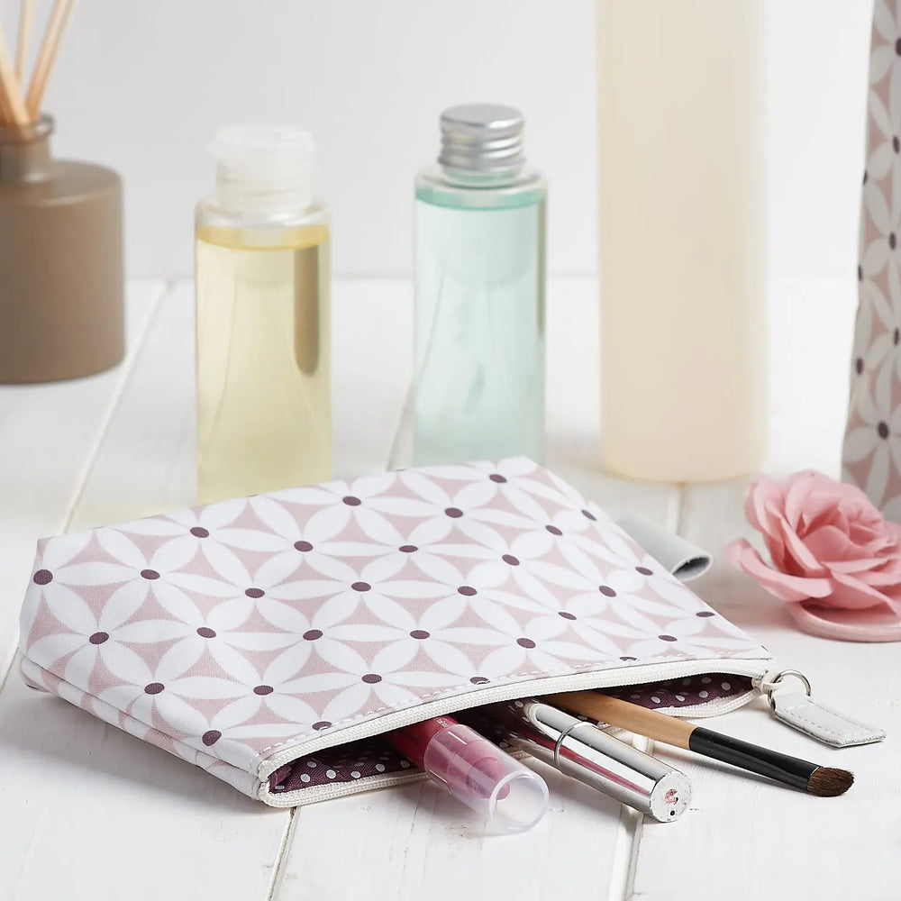 Makeup bags UK with pattern, zip and waterproof